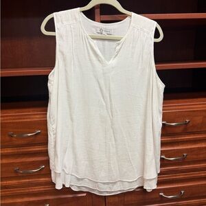 Like New Cristina B White Layered Sleeveless Blouse